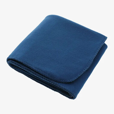 https://doieur1arw9xr.cloudfront.net/optamark/images/opt/products_gallery_images/100_-Recycled-Pet-Fleece-Blanket15_11465219202209.jpg?v=9906
