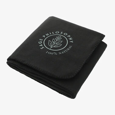 https://doieur1arw9xr.cloudfront.net/optamark/images/opt/products_gallery_images/100_-Recycled-Pet-Fleece-Blanket27_11435419202209.jpg?v=9906