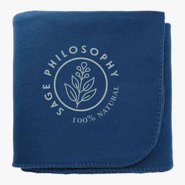 https://doieur1arw9xr.cloudfront.net/optamark/images/opt/products_gallery_images/100_-Recycled-Pet-Fleece-Blanket3_11434119202209.jpg?v=9906