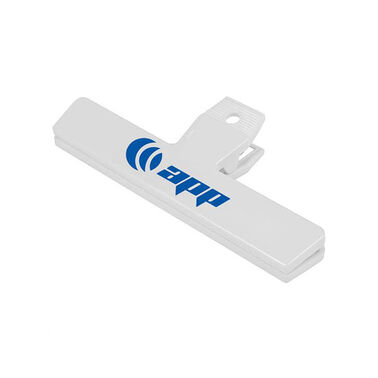 https://doieur1arw9xr.cloudfront.net/optamark/images/opt/products_gallery_images/6_-Chip-Bag-Clip4_10102627202301.jpg?v=9906