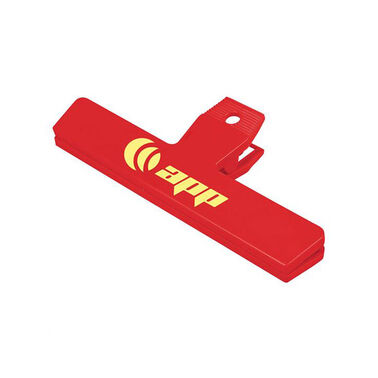 https://doieur1arw9xr.cloudfront.net/optamark/images/opt/products_gallery_images/6_-Chip-Bag-Clip5_10075827202301.jpg?v=9906