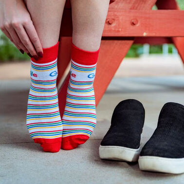 https://doieur1arw9xr.cloudfront.net/optamark/images/opt/products_gallery_images/9a14cf03-99b9-42e9-9fe3-dd8dffb08df8_CustomQuarterCrew-GolfSocks-Lifestyle_05581010202308.jpg?v=9906