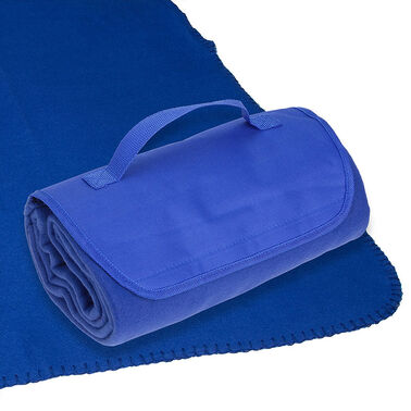 https://doieur1arw9xr.cloudfront.net/optamark/images/opt/products_gallery_images/Barrel-Fleece-Blanket5.jpg?v=9906