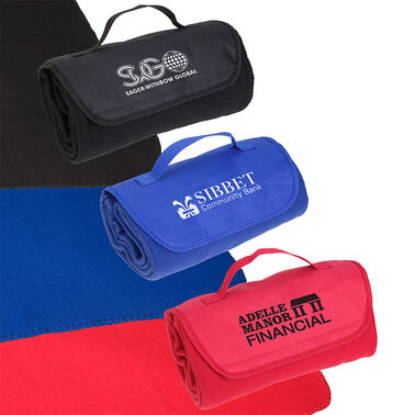 https://doieur1arw9xr.cloudfront.net/optamark/images/opt/products_gallery_images/Barrel-Fleece-Blanket873.jpg?v=9906