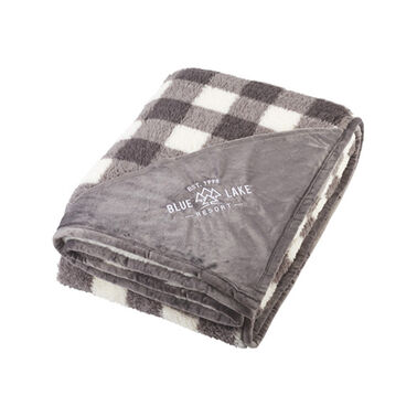 https://doieur1arw9xr.cloudfront.net/optamark/images/opt/products_gallery_images/Double-Sided-Plaid-Sherpa-Blanket2.jpg?v=9906