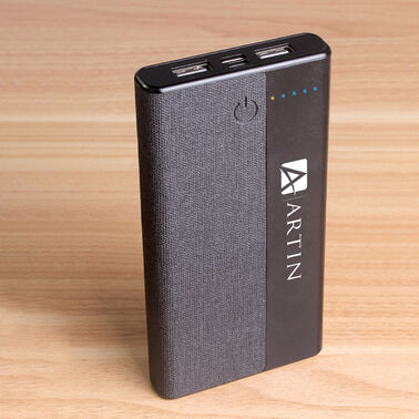 https://doieur1arw9xr.cloudfront.net/optamark/images/opt/products_gallery_images/Linen-Cloth-Encased-Wireless-Charging-Power-Bank.jpg?v=737