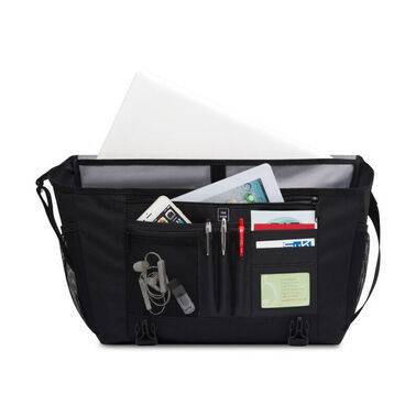 https://doieur1arw9xr.cloudfront.net/optamark/images/opt/products_gallery_images/Nova-Computer-Messenger-Bag---Black-Charcoal-Heather4_11421718202301.jpg?v=2400