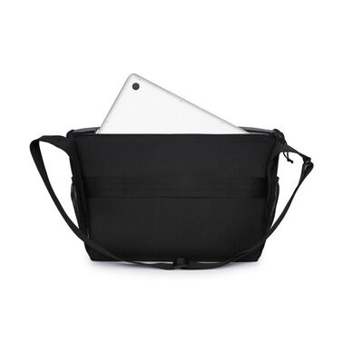 https://doieur1arw9xr.cloudfront.net/optamark/images/opt/products_gallery_images/Nova-Computer-Messenger-Bag---Black-Charcoal-Heather6_11414318202301.jpg?v=2400