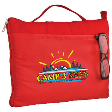 https://doieur1arw9xr.cloudfront.net/optamark/images/opt/products_gallery_images/Roam_Fleece_Blanket4_12074626202210.jpg?v=9906